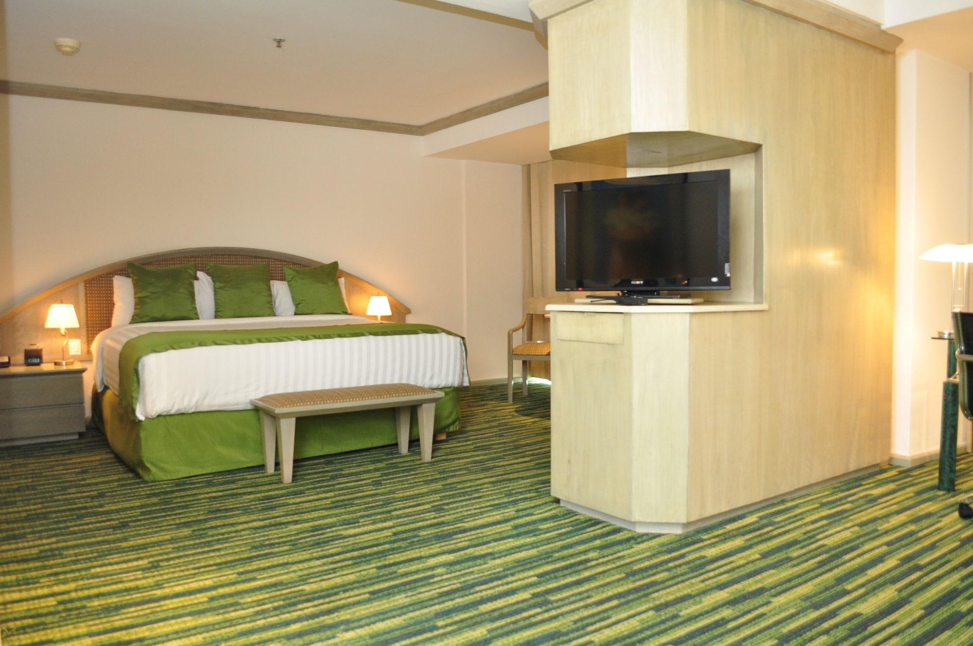 Radisson Paraiso Hotel Mexico City Exterior photo A room at the hotel