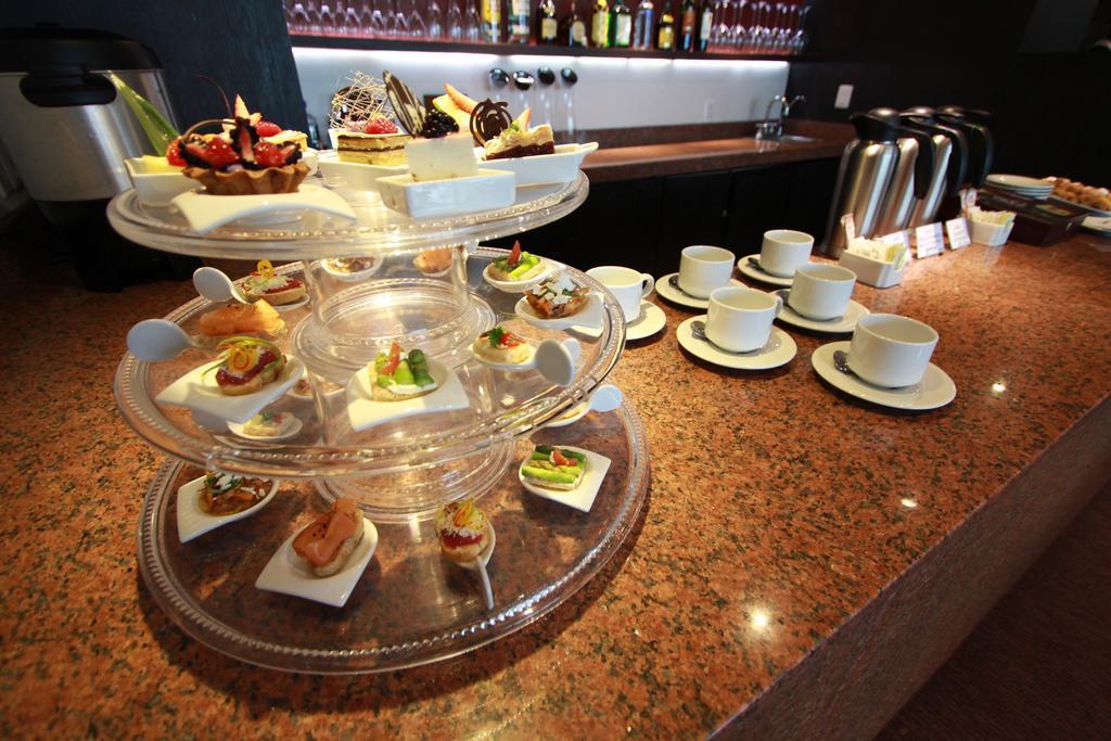 Radisson Paraiso Hotel Mexico City Exterior photo Afternoon tea at the InterContinental Hotel, Berlin