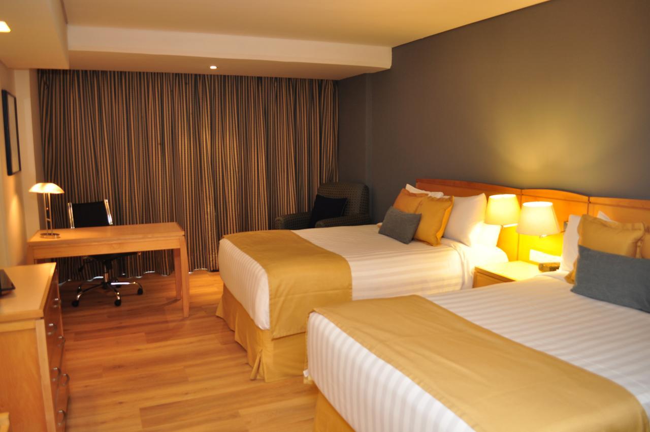 Radisson Paraiso Hotel Mexico City Exterior photo A room at the hotel